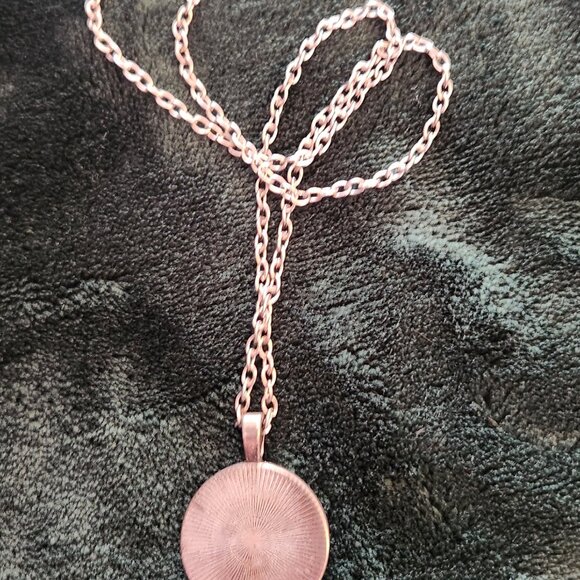 Wolf Circle Chain Necklace Gift from Author Lane Whitt - Picture 4 of 4